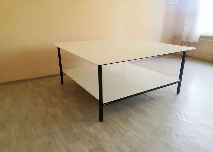 Розкрійний стіл на 2 полиці (Довжина 2 м, ширина 2 м, висота 90 см) &mdash; купити в Україні